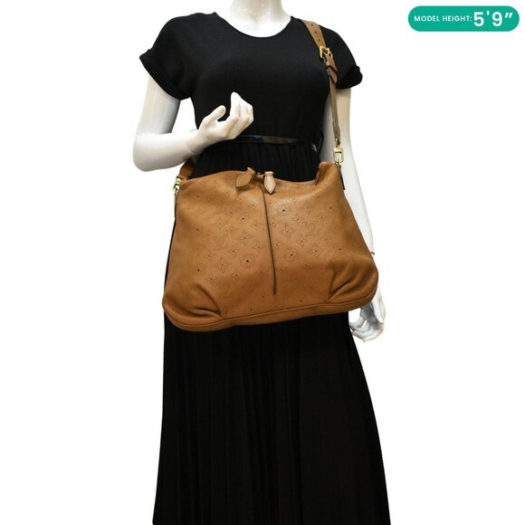 LOUIS VUITTON Selene PM Mahina Leather Tote Shoulder Bag Tan - Picture 2 of 12